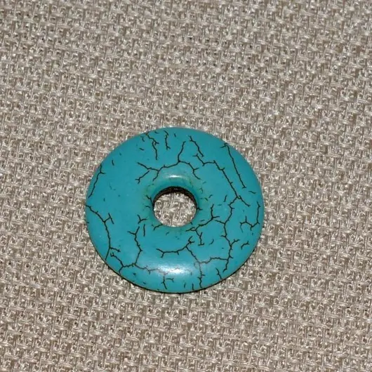 Pandantiv piatra pi donut turcoaz 30mm