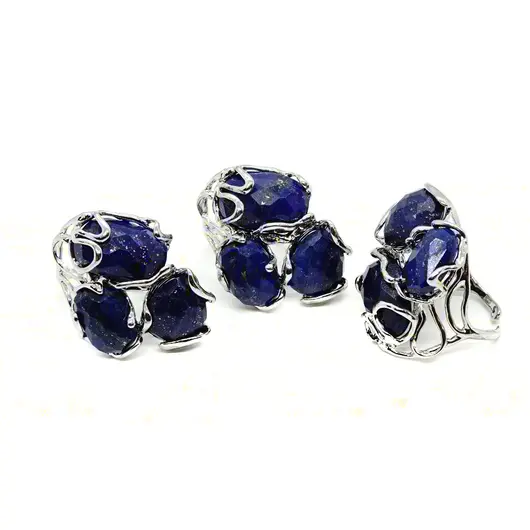Inel reglabil cu 3 pietre fatetate de Lapis lazuli, montura argintie