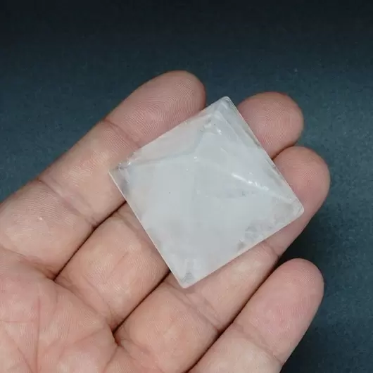 Piramida cristal de stanca 35mm, imagine 4