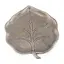 Tava decorativa vintage din metal, forma frunza cu model gravat, 12cm